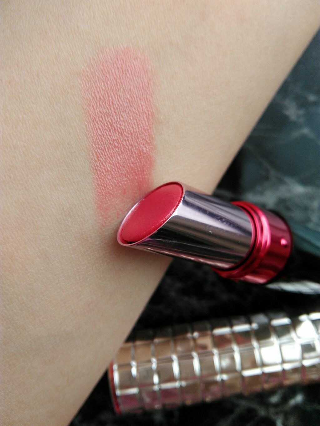 マキアージュ ドラマティックルージュのクチコミ「✨ドラマティックルージュ　RD351　￥3,240（税込）✨


2014年の11/21に発売.....」（2枚目）