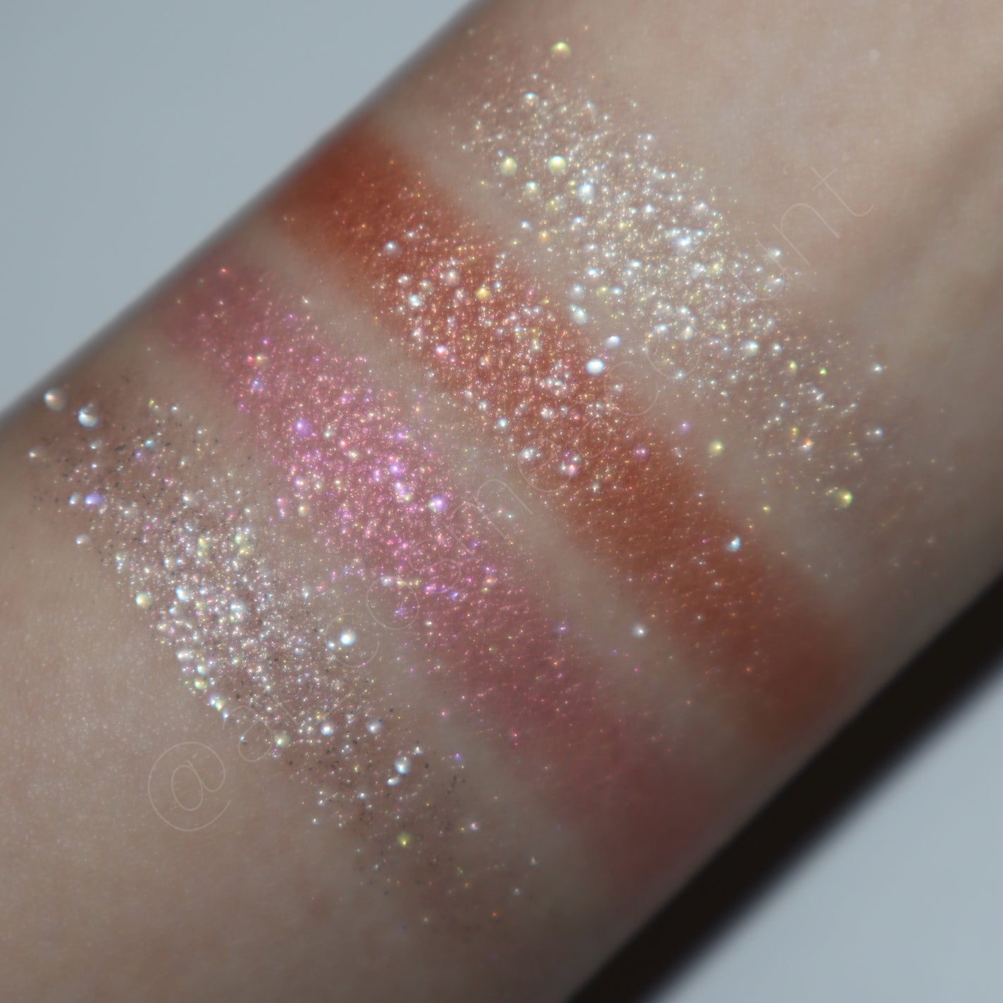 THE アイパレR/b idol/アイシャドウパレットを使ったクチコミ(4枚目)