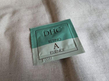 DHC 薬用レチノAエッセンスのクチコミ「🌿DHC　薬用レチノAエッセンス🌿

以前、DHCでクレンジング購入した際に
サンプル貰いまし.....」（1枚目）