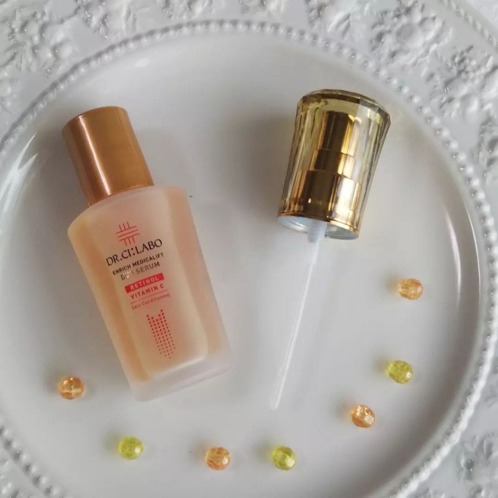 pikori on LIPS 「新しく使い始めた、夜用の美容液2層式で使う度に2秒シャカシャカ..」(1枚目)