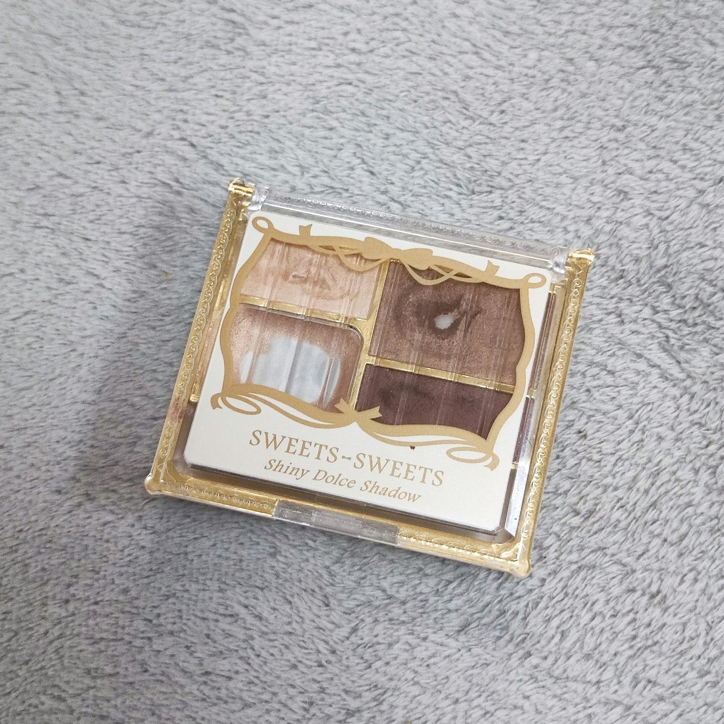 シャイニードルチェシャドウ/スウィーツ スウィーツ/アイシャドウパレットを使ったクチコミ(1枚目)