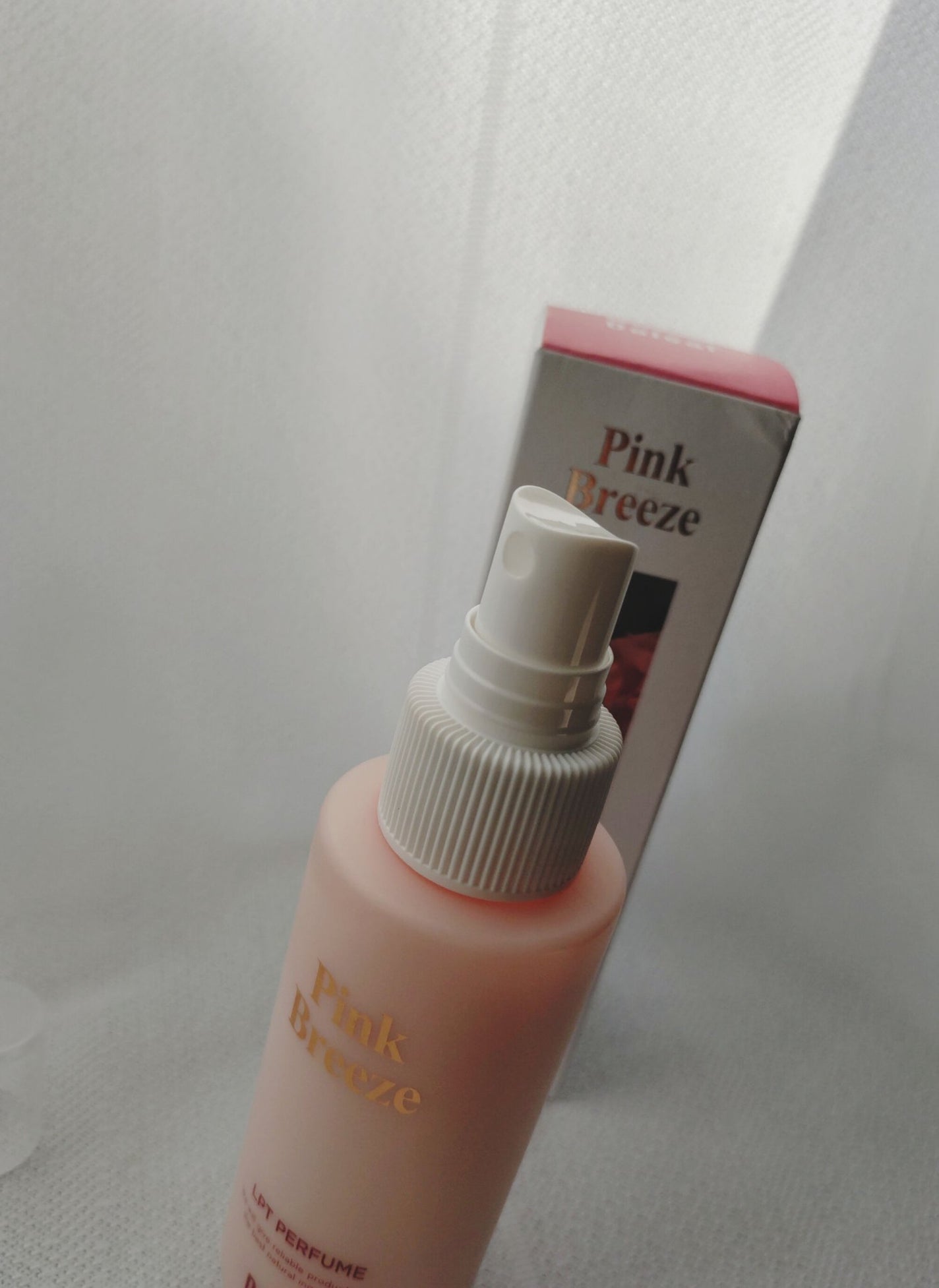 パフュームヘアパックインミスト Pink Breeze/Daleaf/アウトバストリートメントを使ったクチコミ(5枚目)