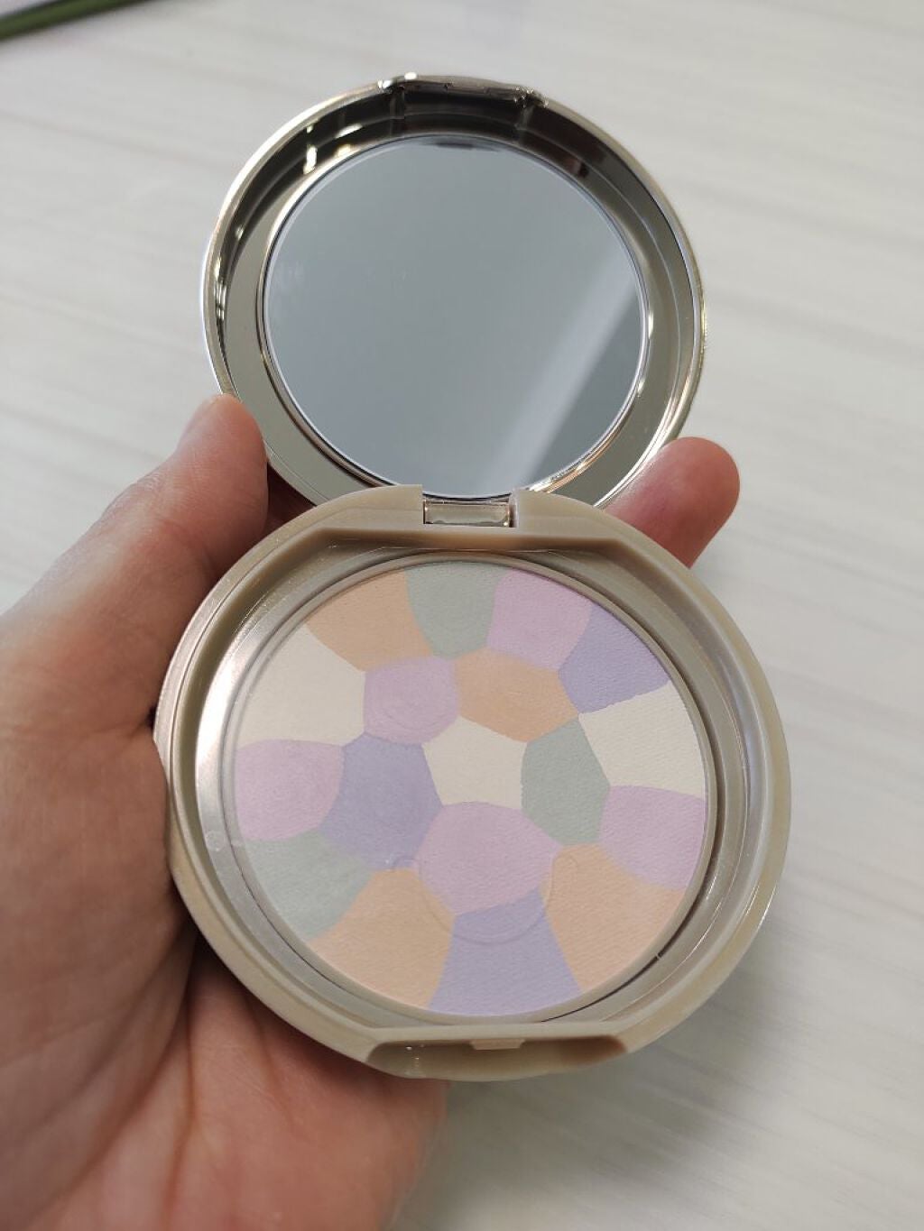 【旧品】マシュマロフィニッシュパウダー/キャンメイク/プレストパウダーを使ったクチコミ(1枚目)