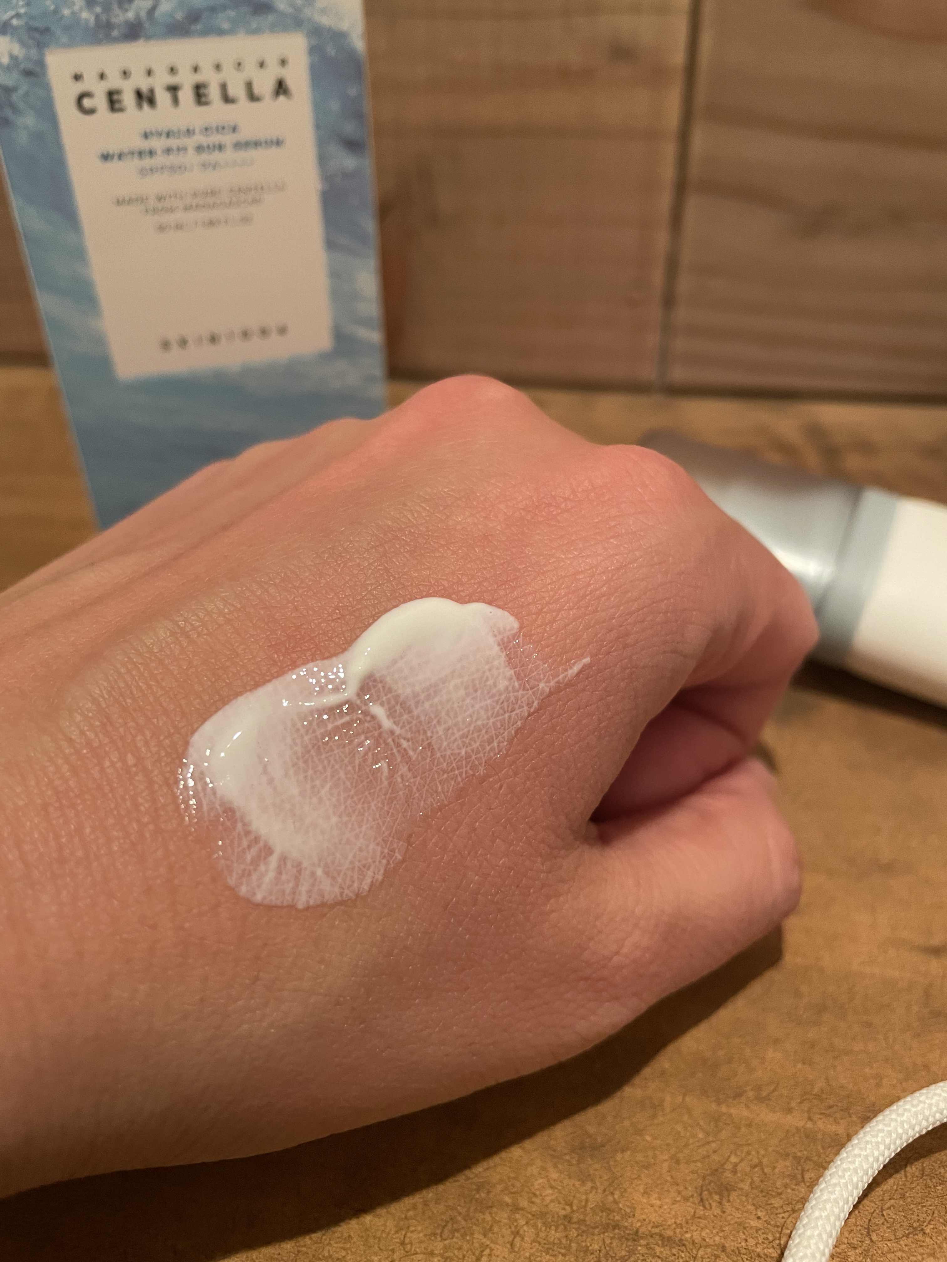 ヒアルーシカ ウォーターフィット サンセラム/SKIN1004/日焼け止めローションを使ったクチコミ（2枚目）