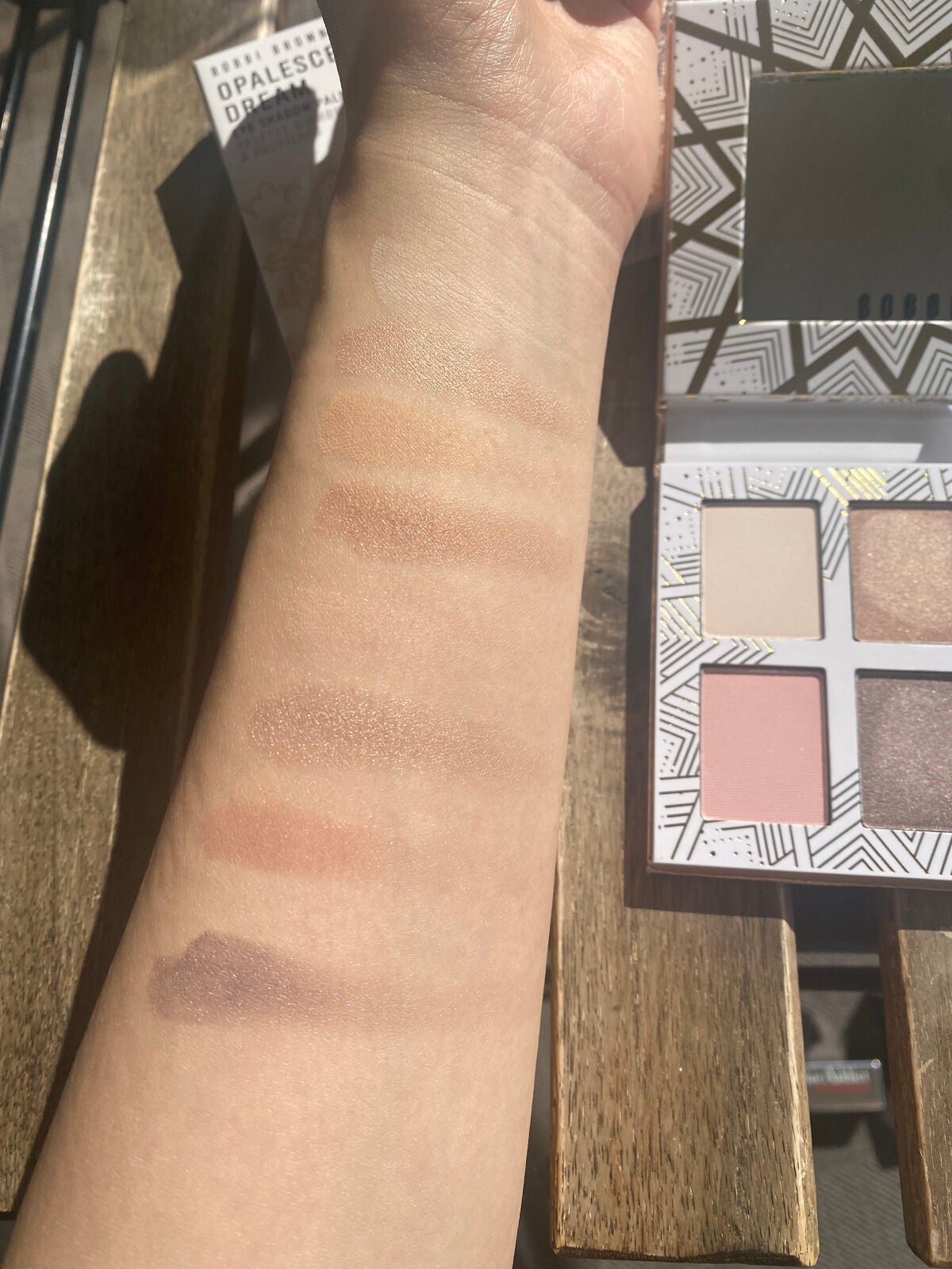 リュクス プレシャス メタルズ アイシャドウ パレット/BOBBI BROWN/アイシャドウパレットを使ったクチコミ(4枚目)