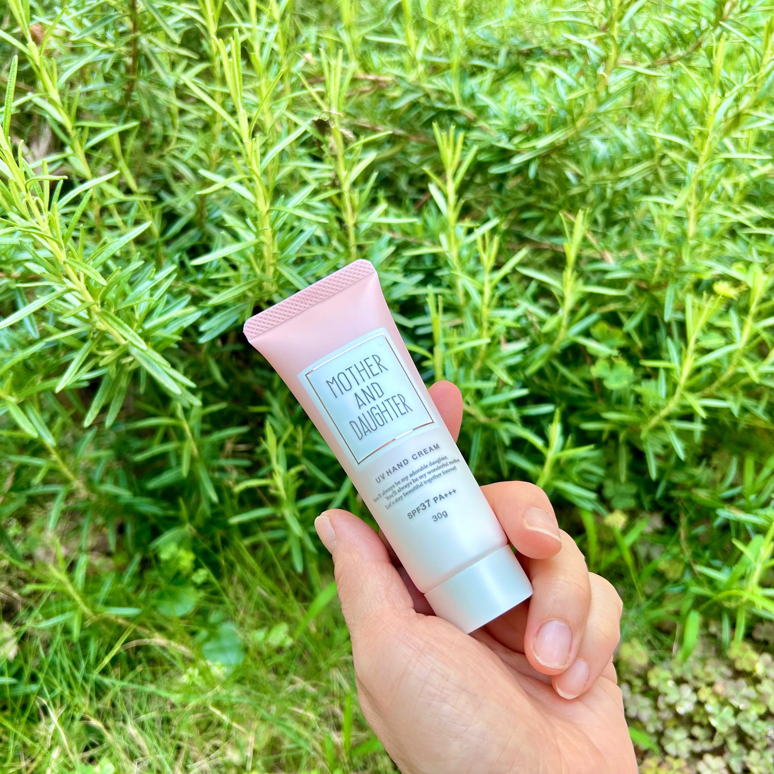 UVハンドクリームN SPF37 PA+++/Mother&Daughter/ハンドクリームを使ったクチコミ（1枚目）