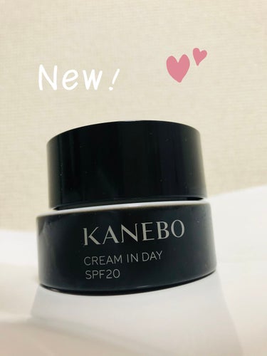 最近の購入品　✨第二弾✨

♡カネボウのCREAM IN DAY
はい、これも違うの買いに行って浮気して連れて帰ってきた子です。。
ピンクのやつです、本当のお目当ては。。
両方手に塗ってみて、私にはこち