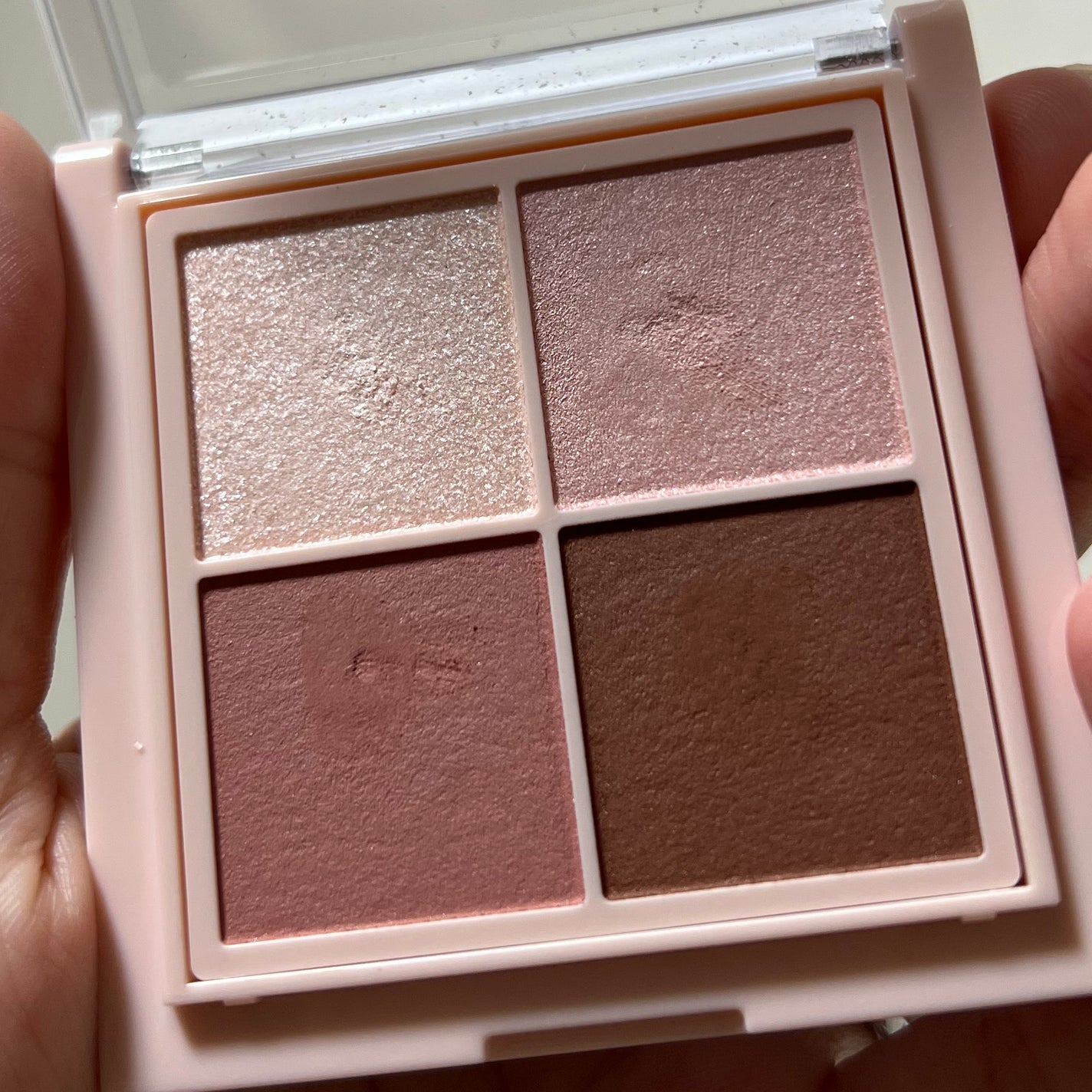 シャインオンステージアイパレット/upink/アイシャドウパレットを使ったクチコミ(3枚目)