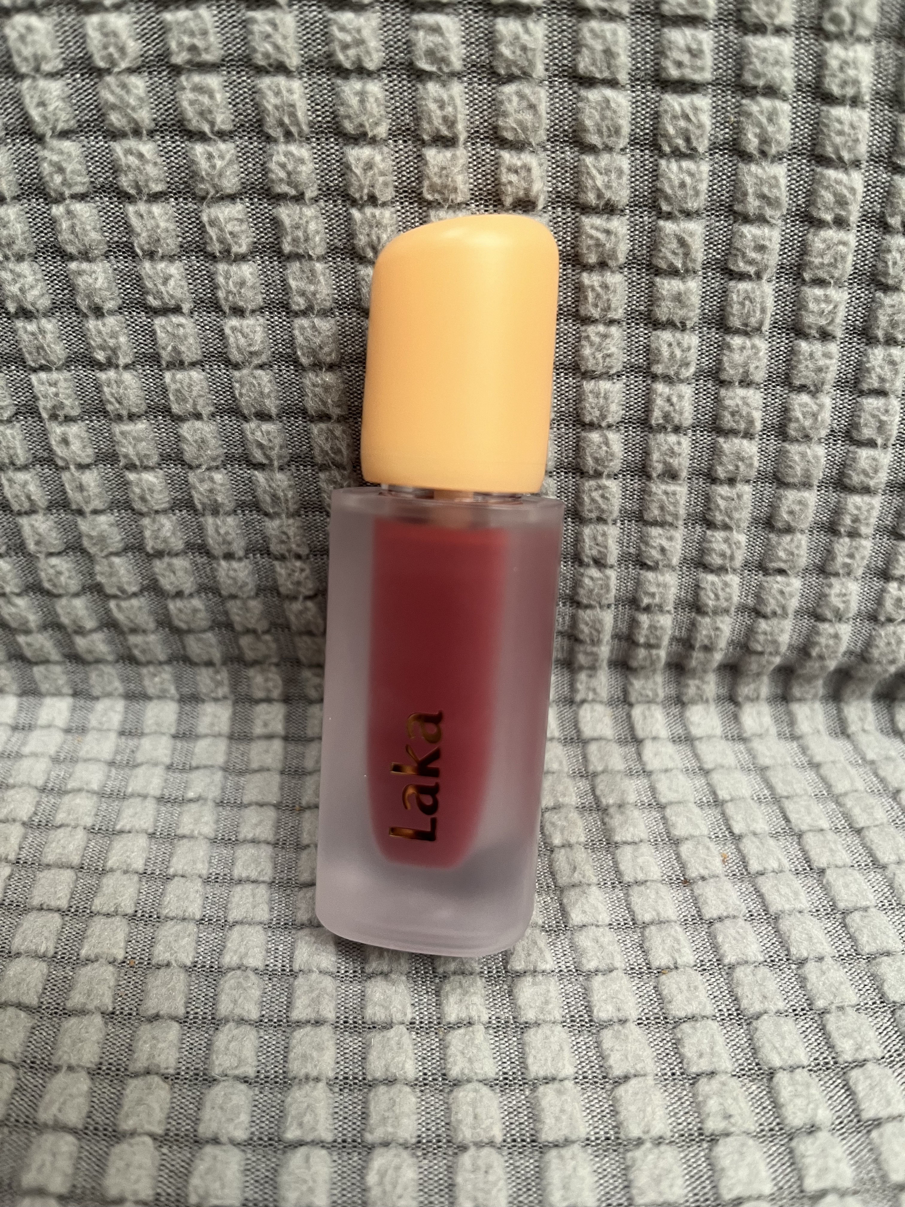 フルーティーグラムティント 104 チェリー/Laka/リップティントを使ったクチコミ（3枚目）