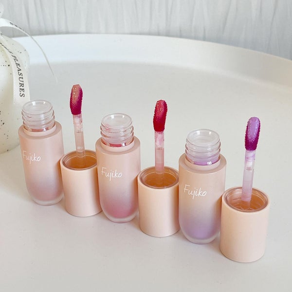 ⽔彩チーク/Fujiko/リキッドチーク by 𝕣𝕖𝕟𝕒𓂃MAQUIAインフルエンサー
