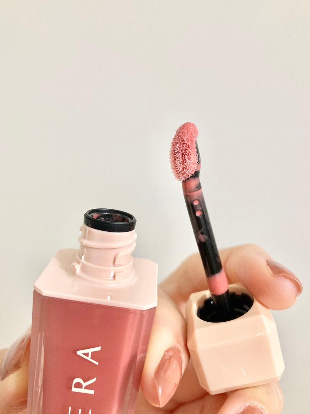 センシュアルスパイシーヌードグロス/HERA/リップグロスを使ったクチコミ(5枚目)