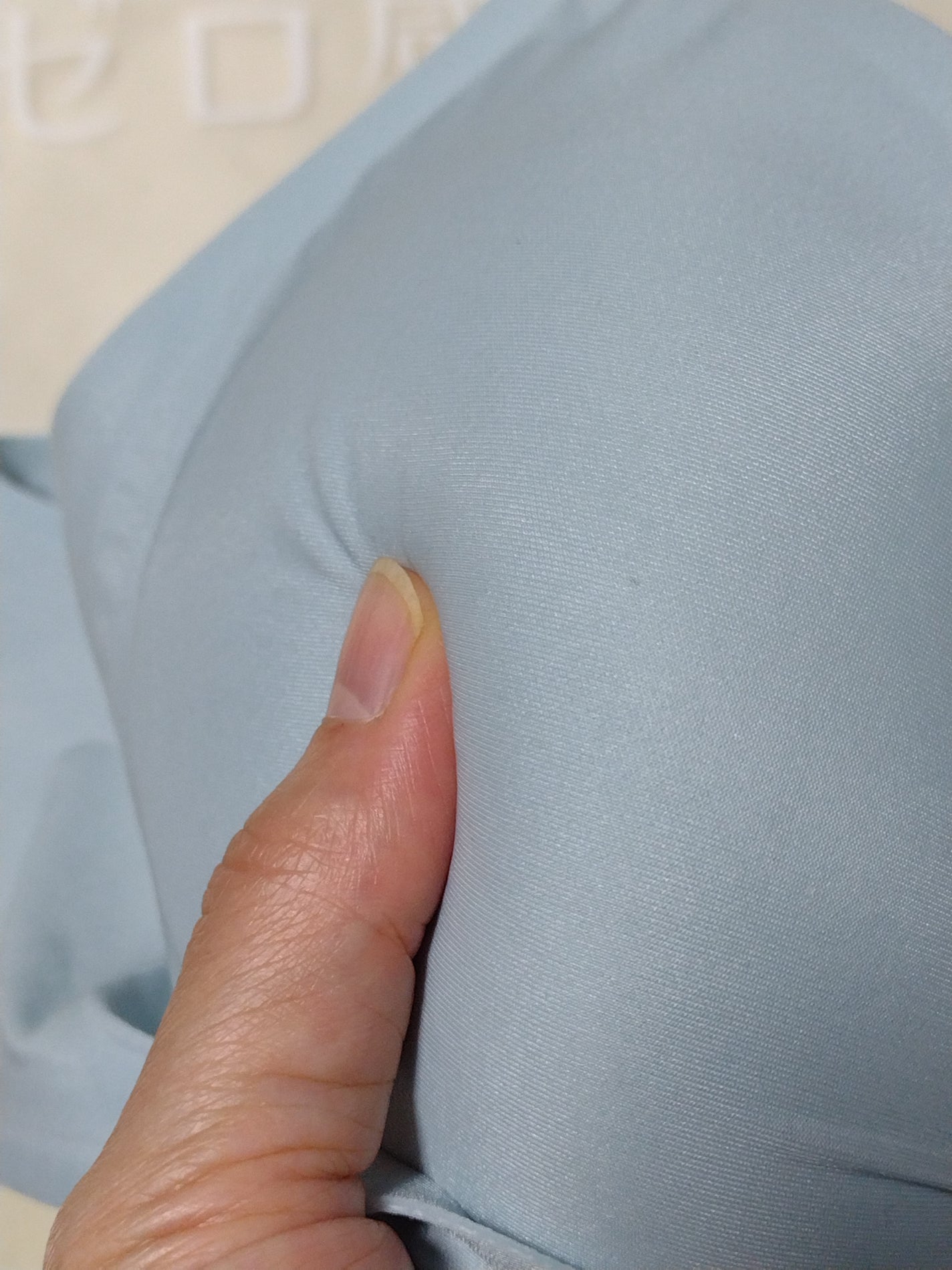 snowberry on LIPS 「NOTTEゼロ感ブラブルーを使いました。アイスブルーのような清..」(5枚目)