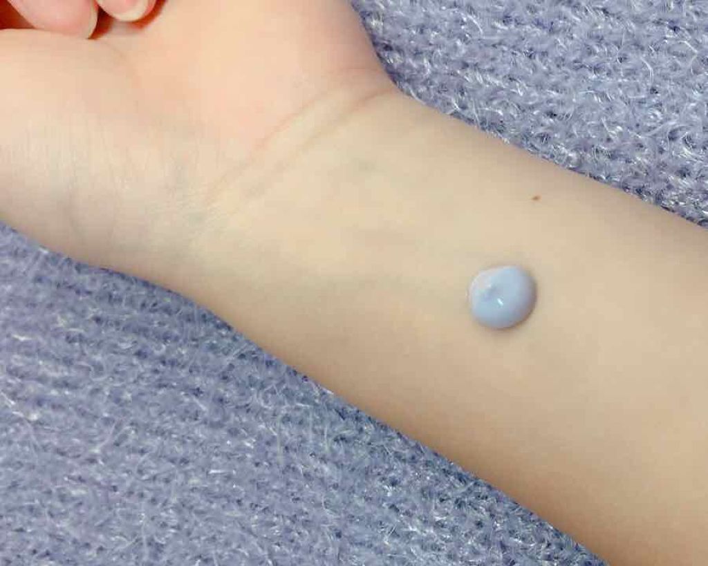 パラソーラ イルミスキンUVエッセンス(旧品)/パラソーラ/日焼け止め・UVケアを使ったクチコミ(2枚目)