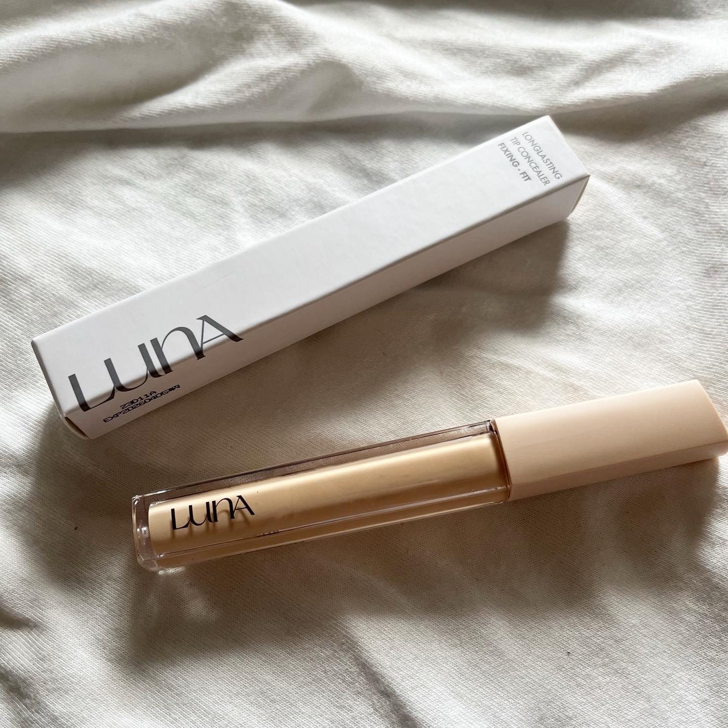 ロングラスティングチップコンシーラーフィックシングフィット/LUNA/リキッドコンシーラーを使ったクチコミ（1枚目）