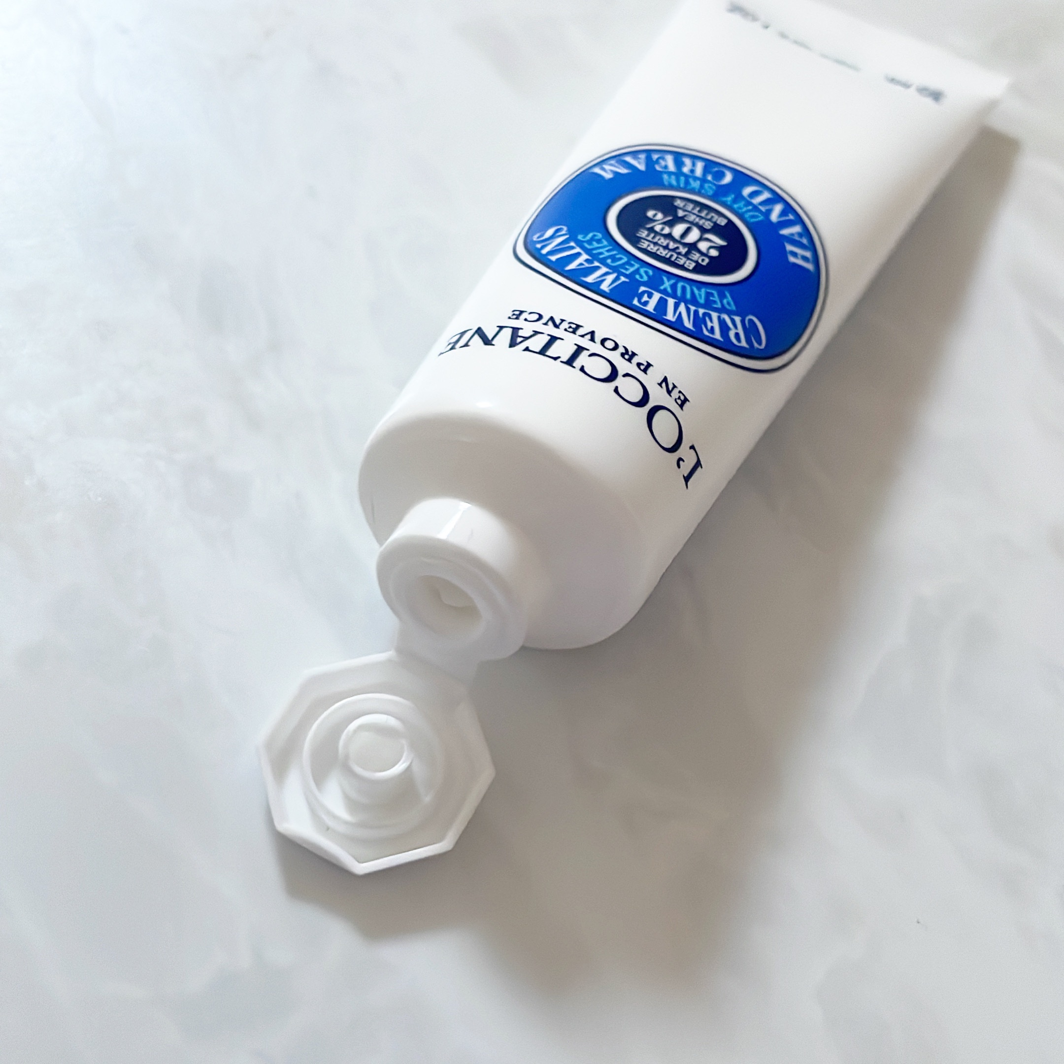 シア ハンドクリーム/L'OCCITANE/ハンドクリームを使ったクチコミ（3枚目）