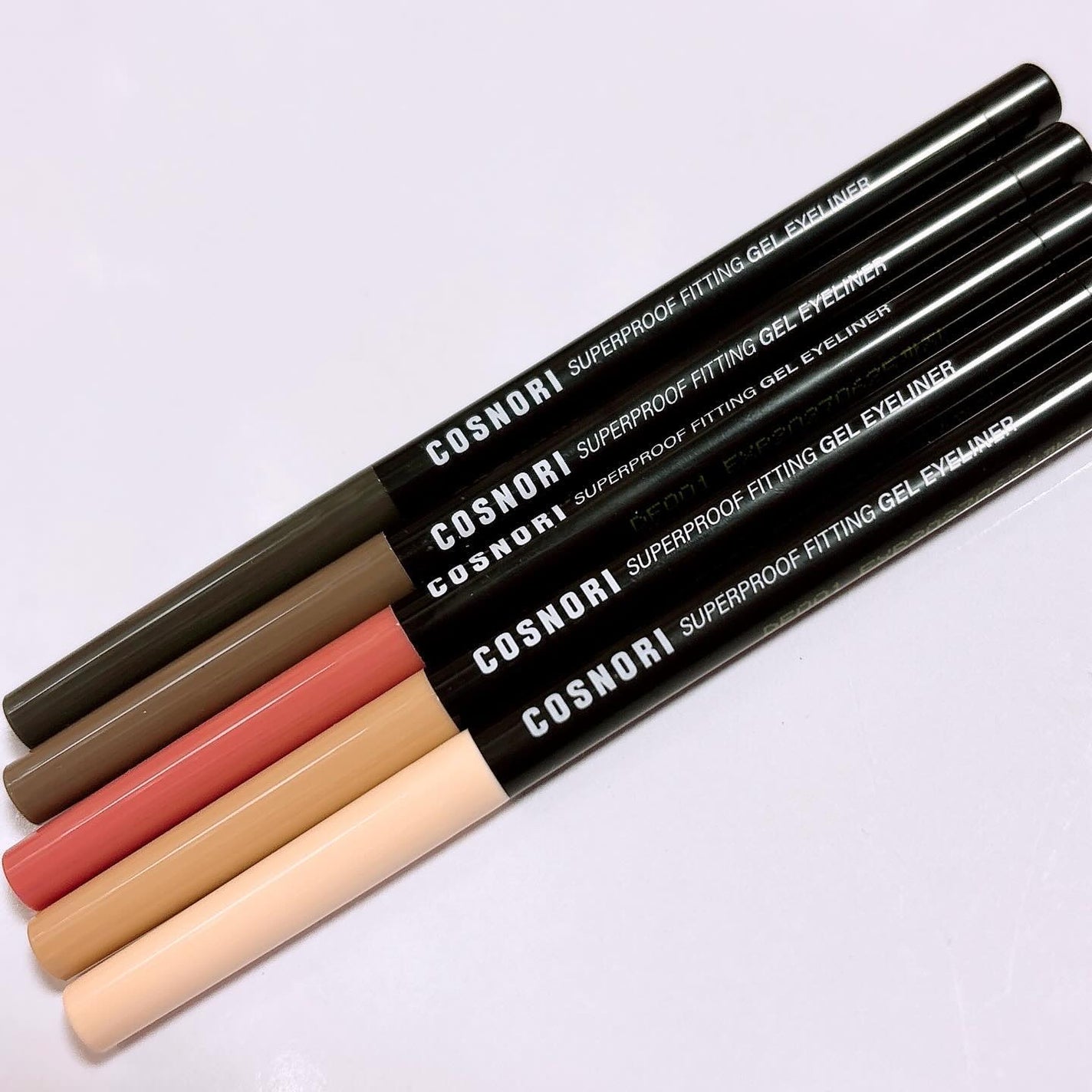 LENA on LIPS 「.▷COSNORIスーパープルーフフィッテイングジェルアイライ..」(3枚目)