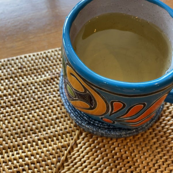 コップに入ったリンゴ酢ドリンク