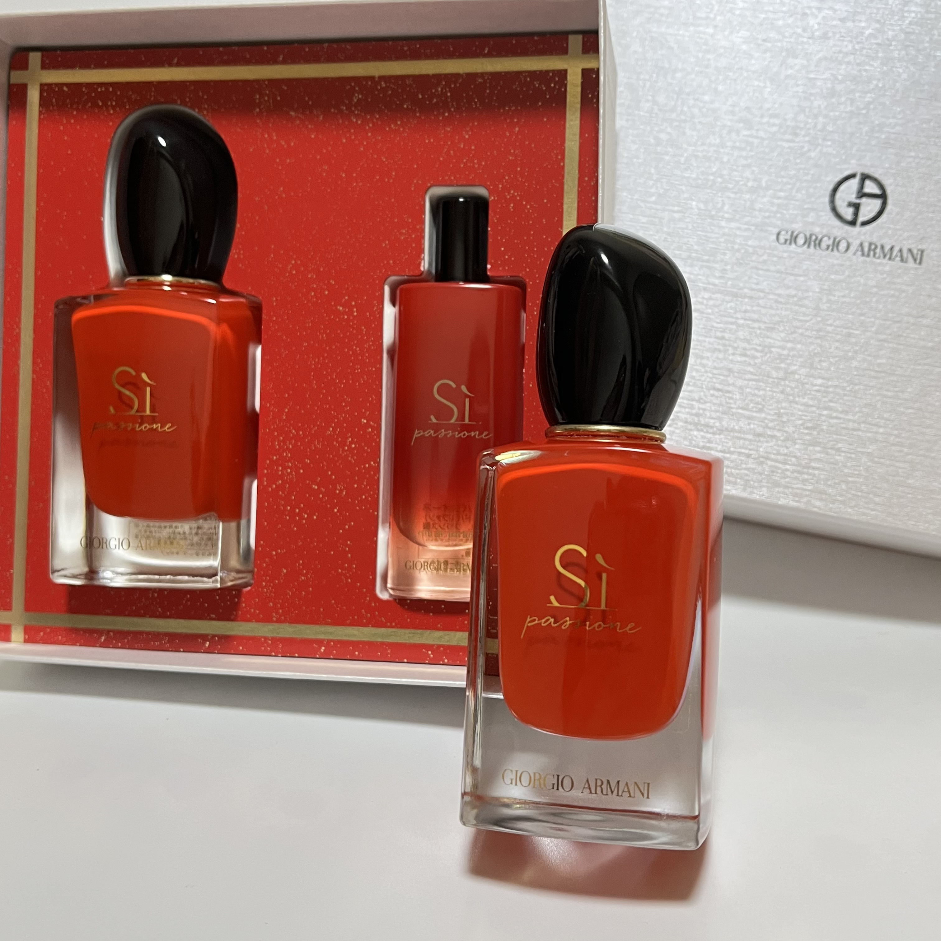 Giorgio Armani Si 香水50ml シィ パシオーネ