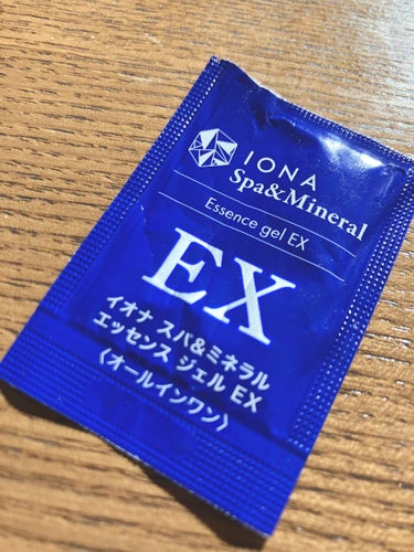 試してみた】エッセンス ジェル EX/イオナ スパ&ミネラルのリアルな ...