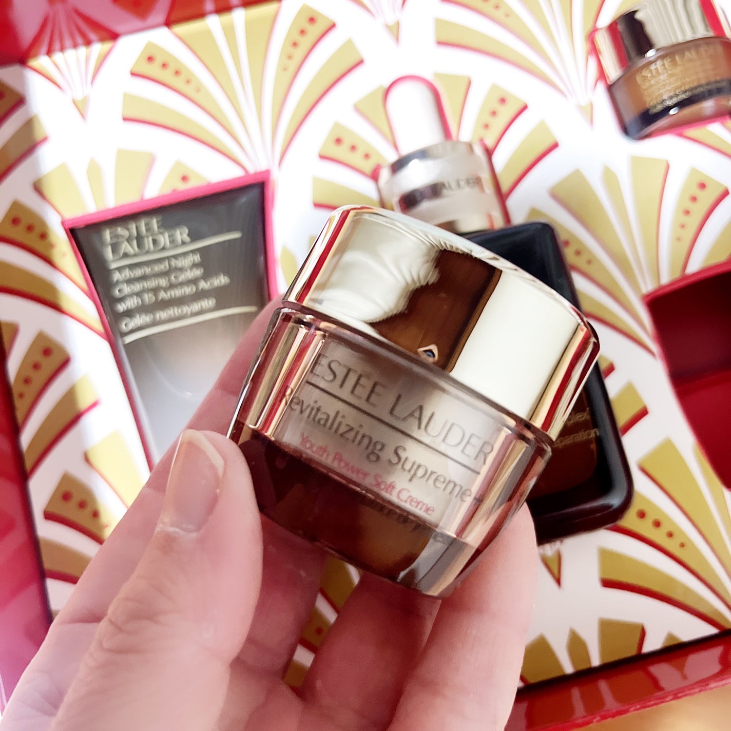 ホリデー アドバンス ナイト リペア セット/ESTEE LAUDER/スキンケアキットを使ったクチコミ(4枚目)