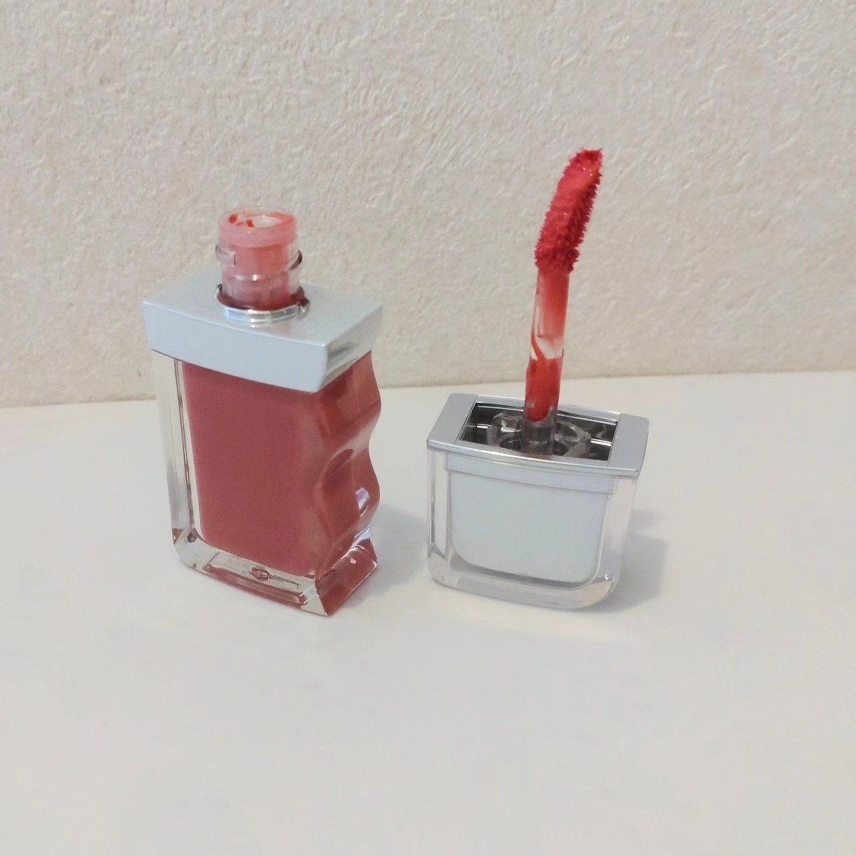 フローウェーブティント/COSNORI/リップティントを使ったクチコミ（3枚目）