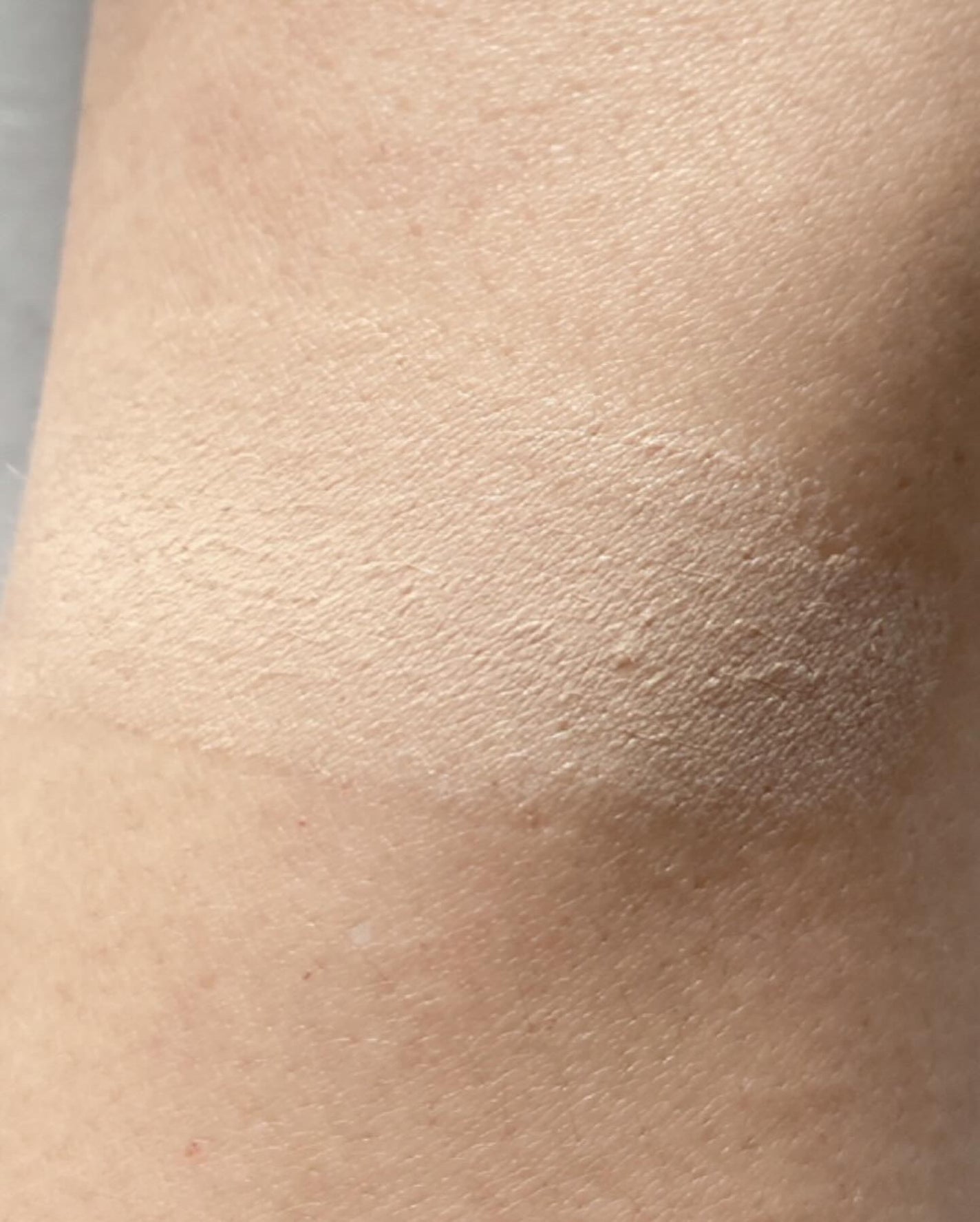 ヴィーガン リリーフ サン エッセンス /athé/日焼け止めクリームを使ったクチコミ(4枚目)