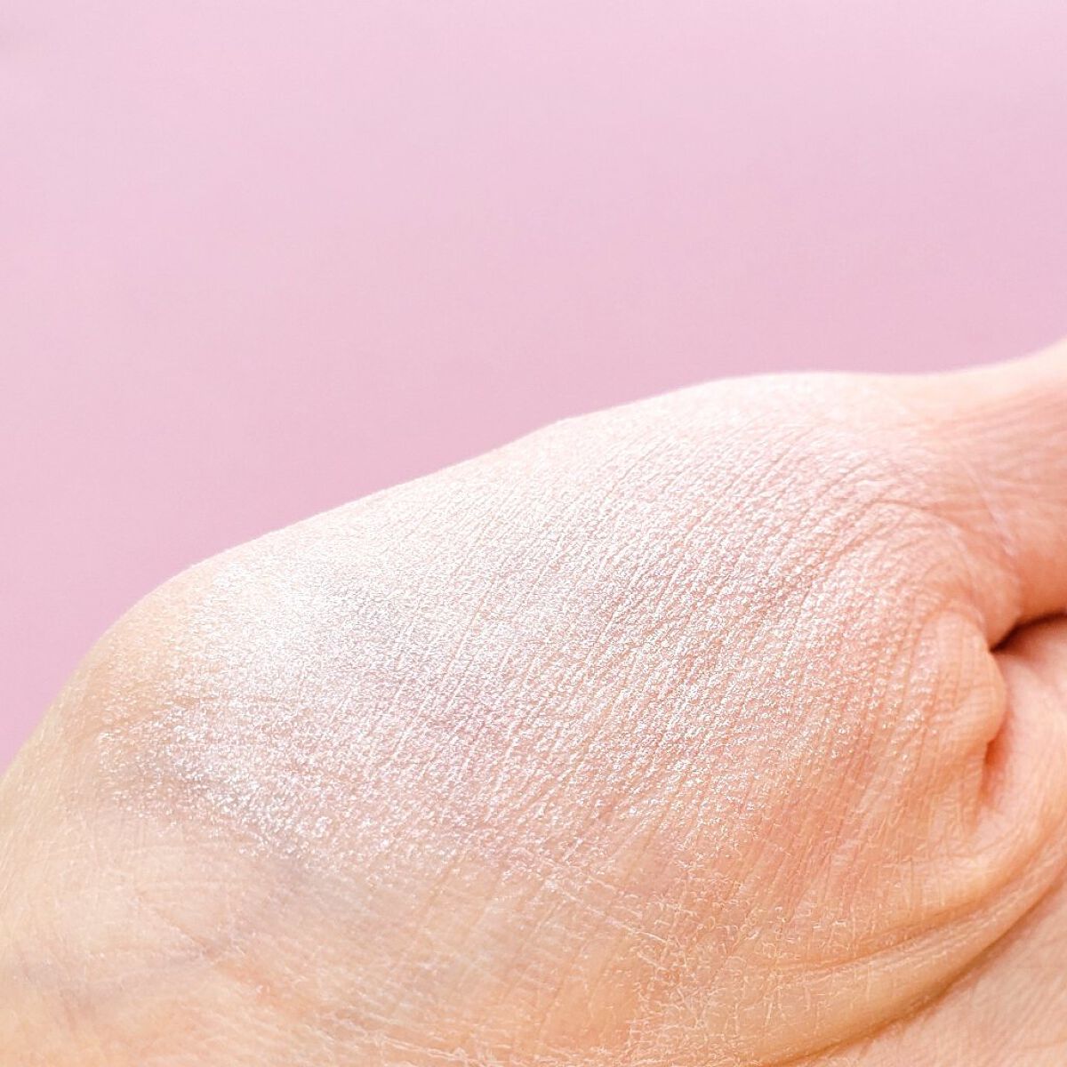 チーク ポッパー ハイライター/Too Faced/パウダーチークを使ったクチコミ（3枚目）