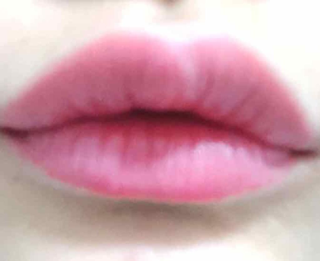 38°C / 99°F リップトリートメント (リップ美容液)/UZU BY FLOWFUSHI/リップケアを使ったクチコミ(3枚目)