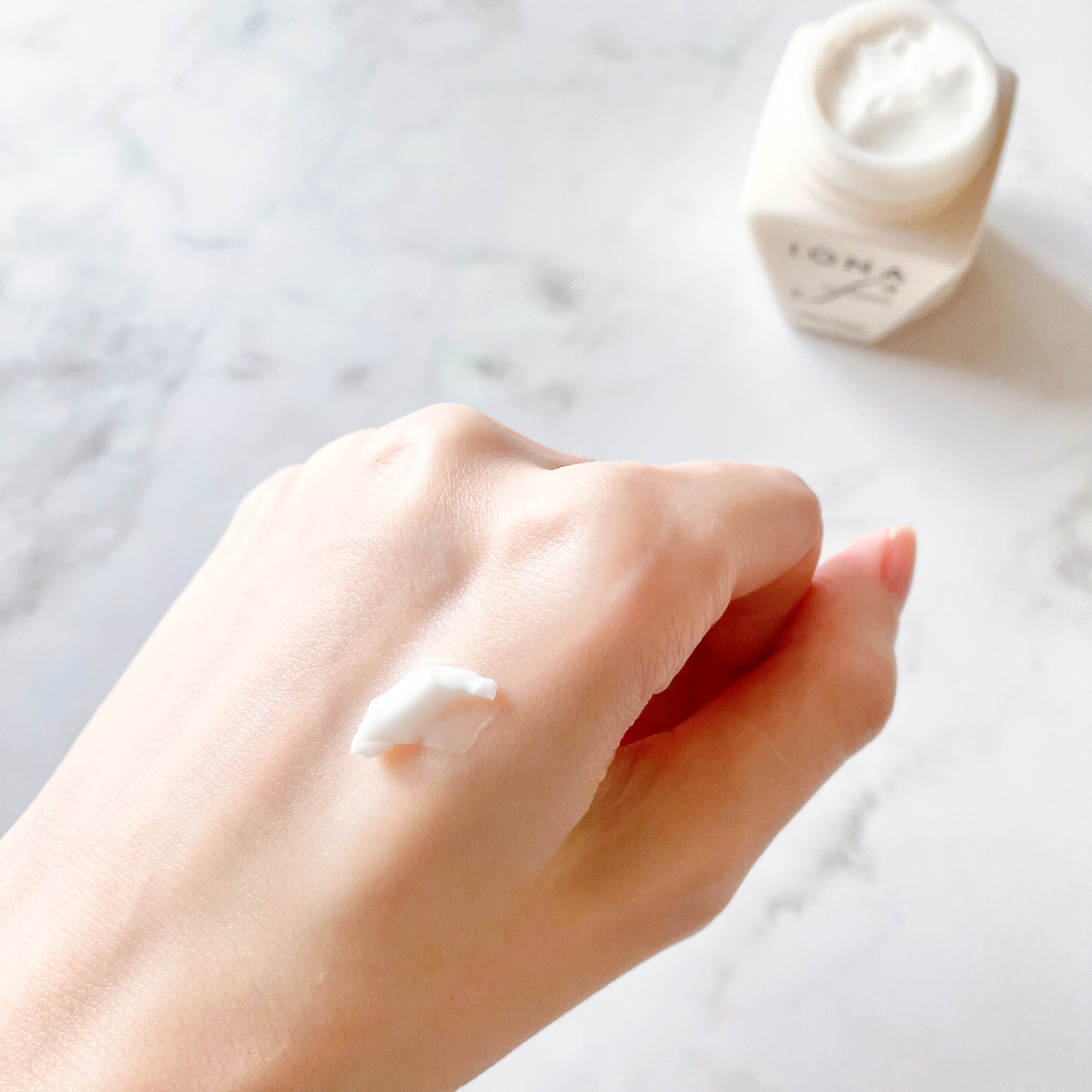 モイスト クリーム/イオナ エフ/フェイスクリームを使ったクチコミ（2枚目）