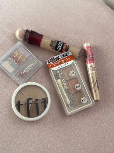 インスタント コンシーラー 100 明るめの肌色/MAYBELLINE NEW YORK/コンシーラーの画像