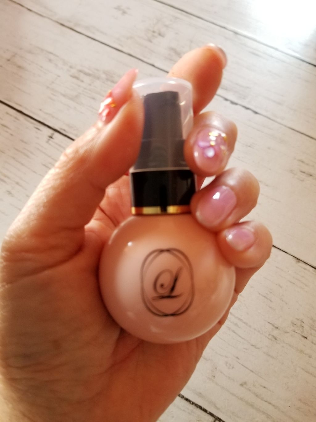 よっちゃん on LIPS 「やっぱり透け感が欲しいので、買ってしまった!ドン・キホーテで!..」(2枚目)