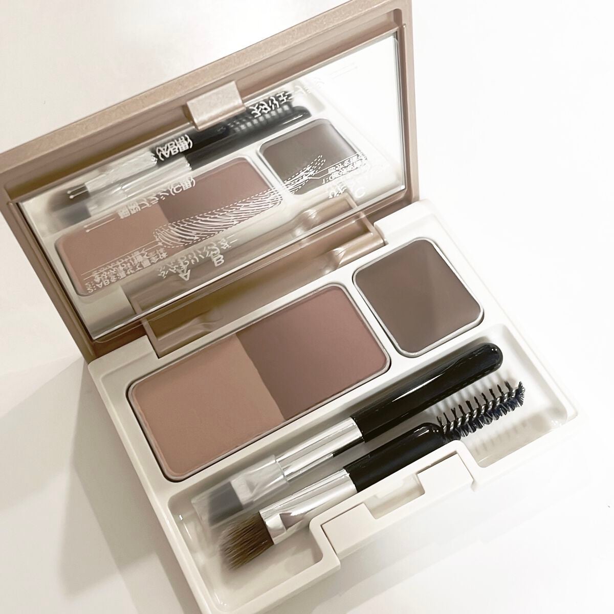 アイブロウキーパー/コフレドール/パウダーアイブロウを使ったクチコミ(1枚目)