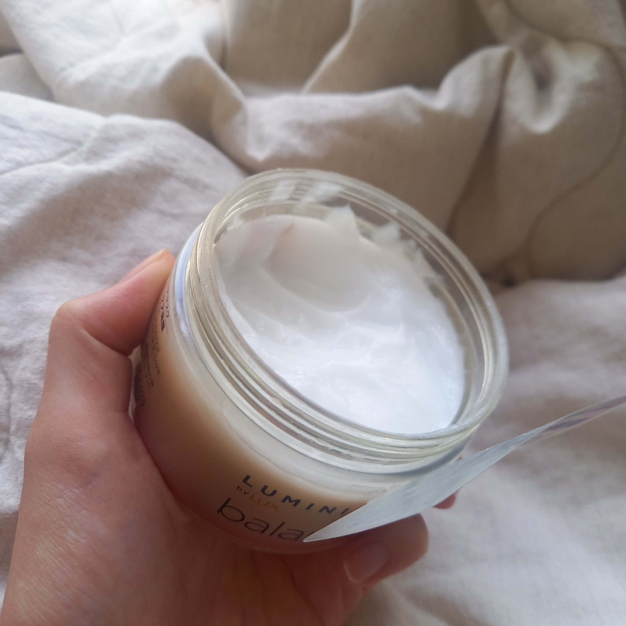 ルミニーク バランス ダメージリペア＆カラーケア ヘアマスク/LUX/ヘアマスク・ヘアパックを使ったクチコミ（2枚目）