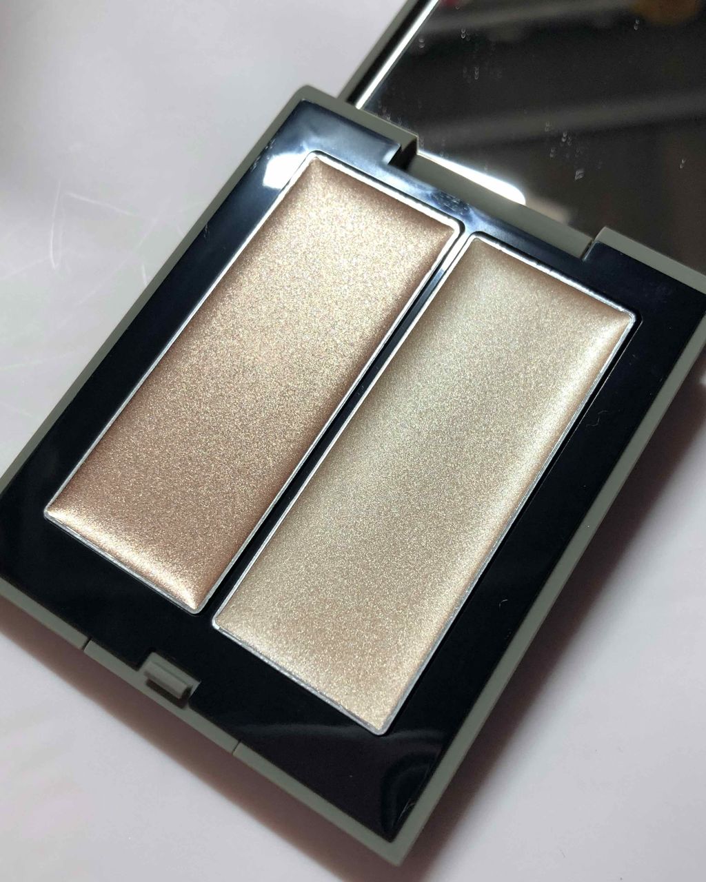 THREE シマリング グロー デュオ/THREE/クリームハイライトを使ったクチコミ(1枚目)