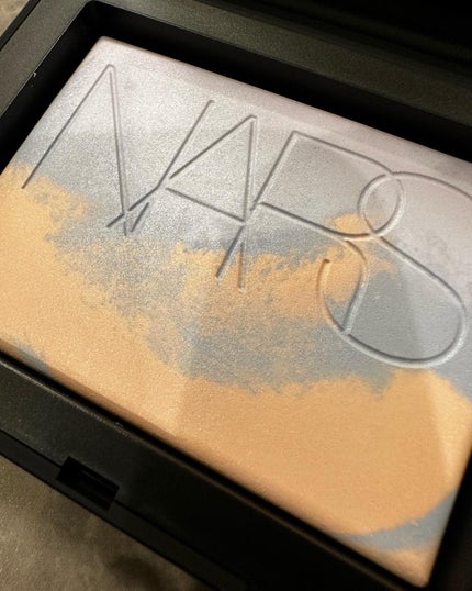 ライトリフレクティング プリズマティックパウダー/NARS/プレストパウダーを使ったクチコミ(2枚目)