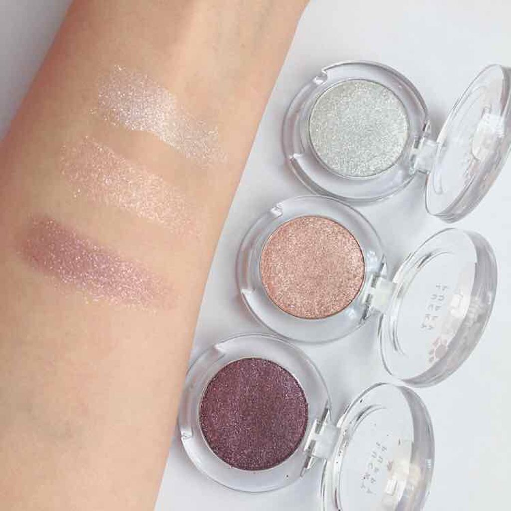 ルックアット マイアイジュエル/ETUDE/単色アイシャドウを使ったクチコミ(2枚目)