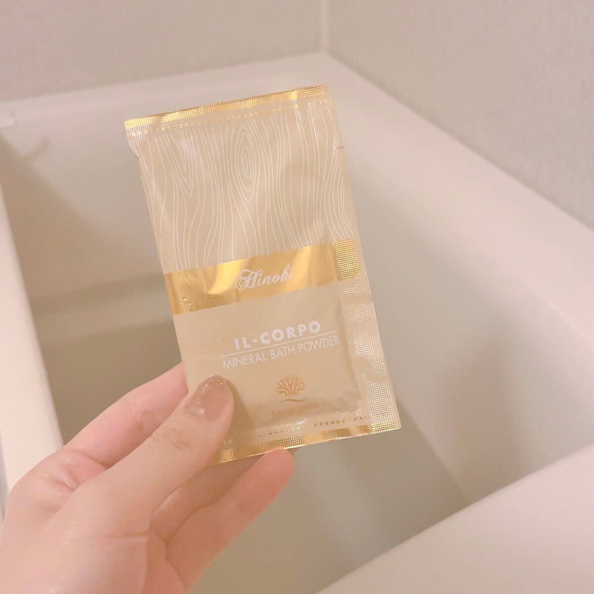 ミネラルバスパウダー グリーティングギフト/イルコルポ/入浴剤セットを使ったクチコミ(4枚目)