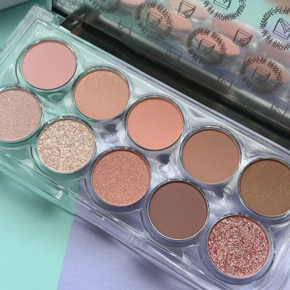 ライトオンアイズシャドウパレット/ルミル/アイシャドウパレットを使ったクチコミ（2枚目）