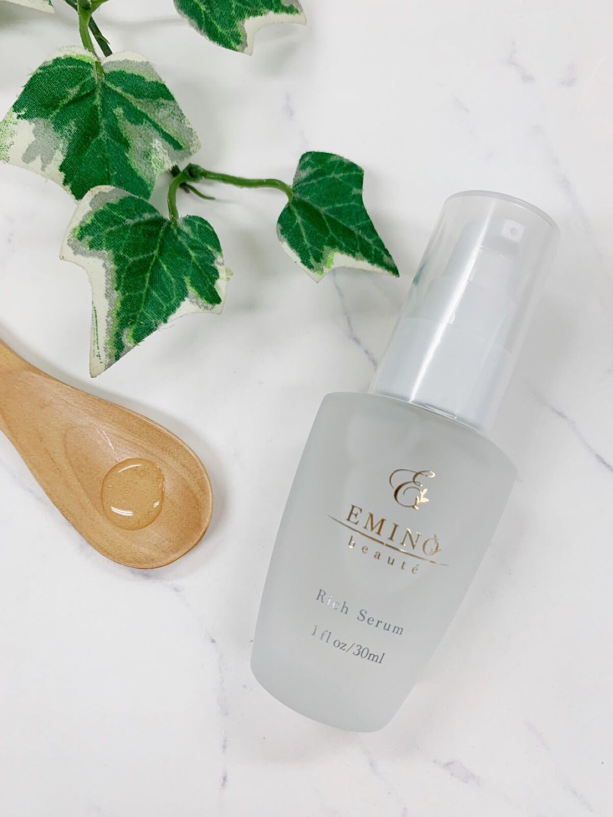 薬用ホワイトエッセンス/エミーノボーテ/美容液を使ったクチコミ（3枚目）