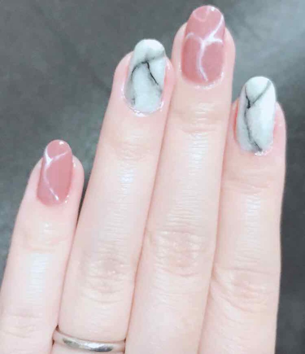 サンリオネイル Daisoを使った口コミ 100円ネイルでセルフネイル 簡単大理石ネ By 麦茶豆 フォロバ100 敏感肌 30代前半 Lips
