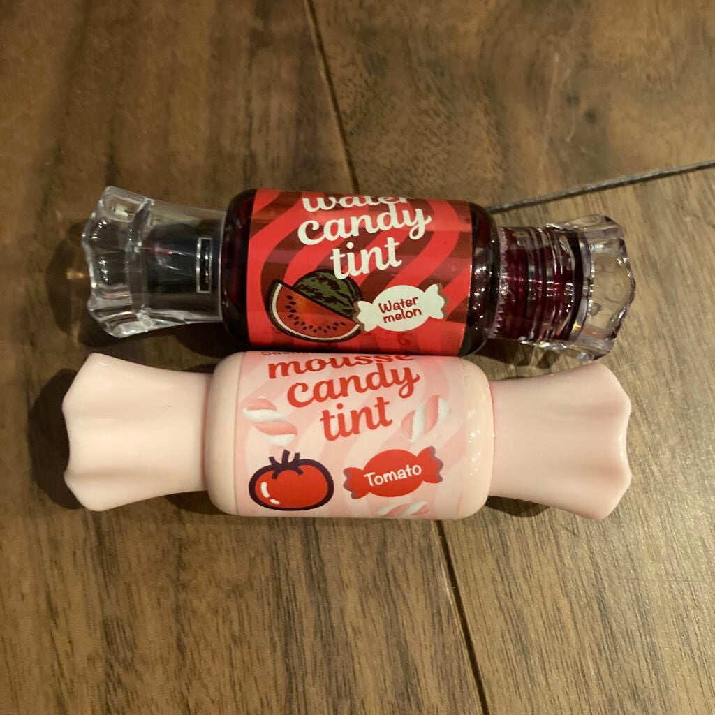 ®️。 on LIPS 「リップ透明透明のほうはスイカの匂いがします❗️ピンクのほうはさ..」(1枚目)