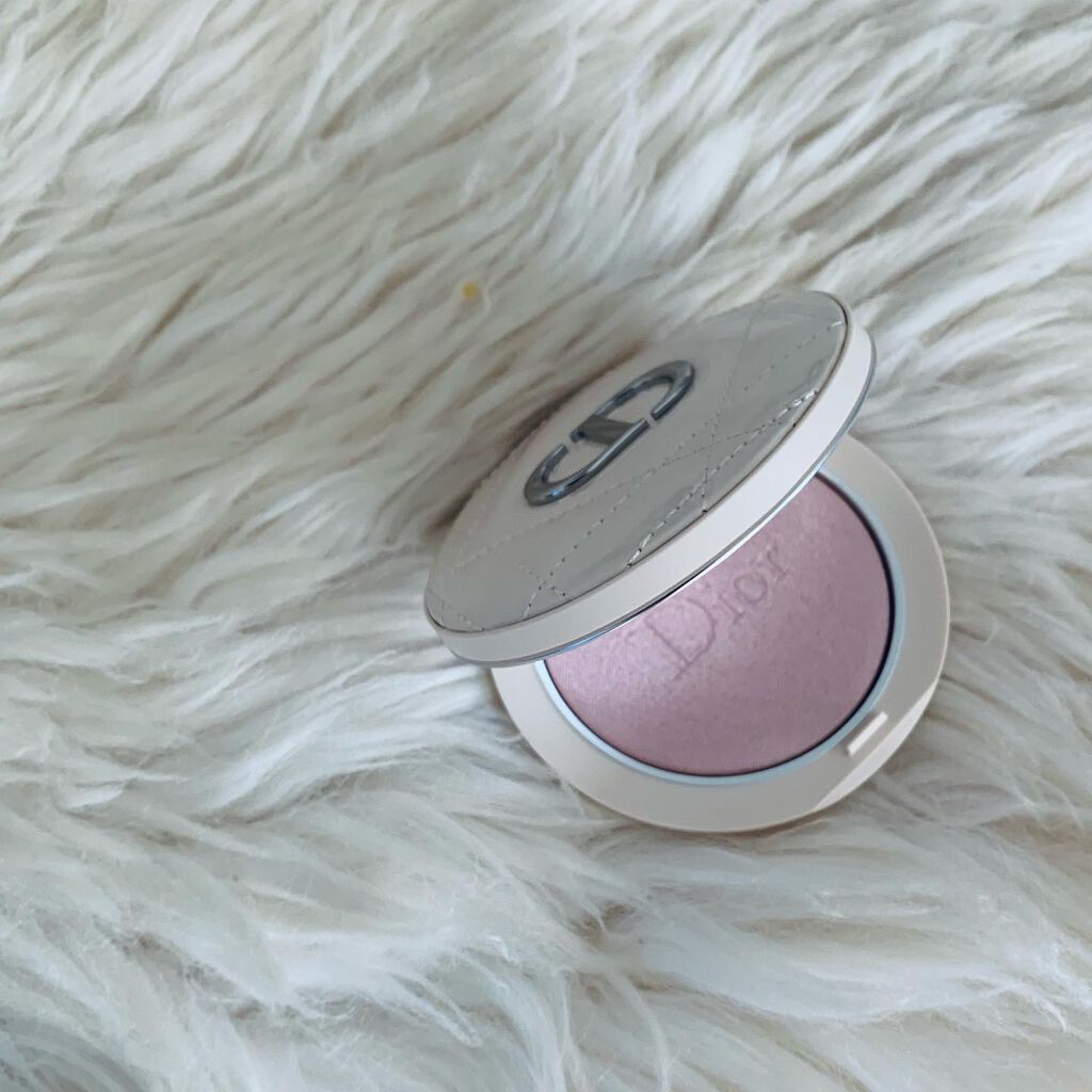 love_willow_beauty on LIPS 「#ディオールコスメパッケージが可愛いからついつい買っちゃう💦#..」(2枚目)