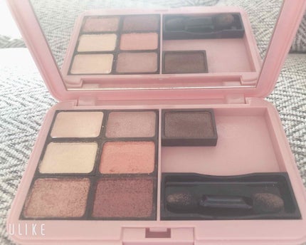 カスタムシャドウ/ドーリーウインク/単色アイシャドウを使ったクチコミ(1枚目)