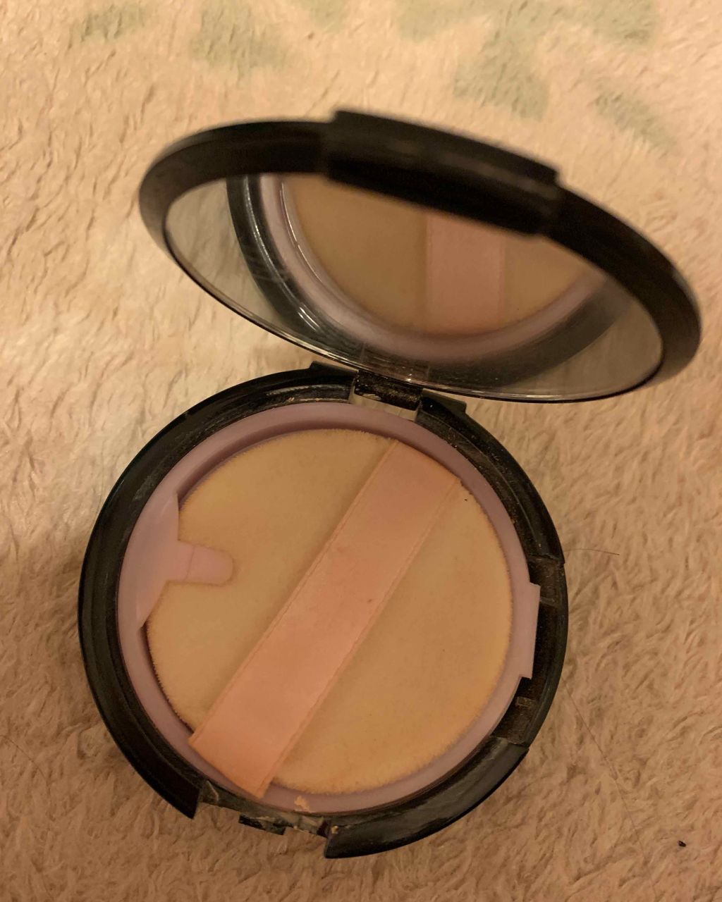 ミネラルファンデーション/レイチェル ワイン/パウダーファンデーションを使ったクチコミ(2枚目)