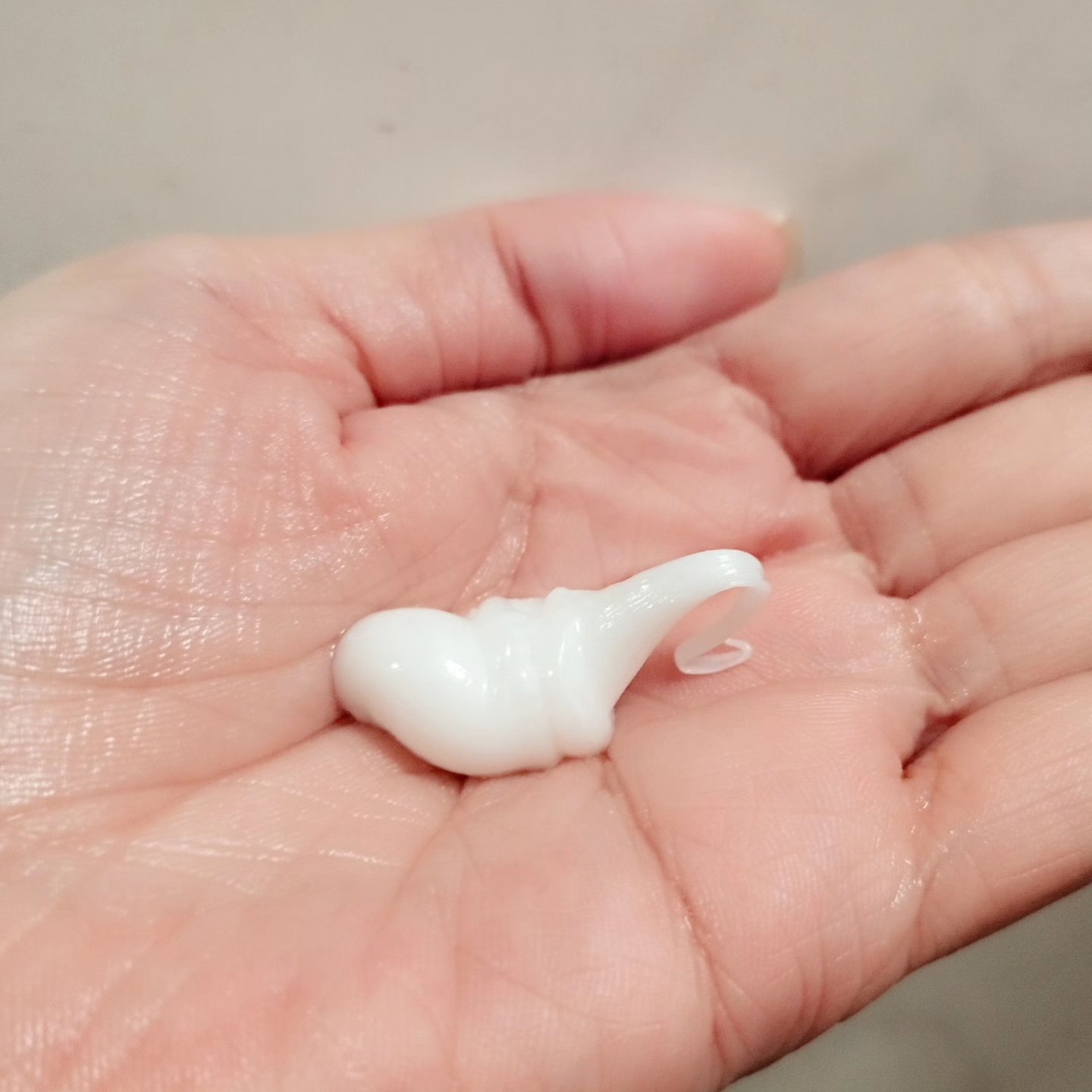 ドレススノー フェイシャルウォッシュ/アテニア/洗顔フォームを使ったクチコミ（2枚目）