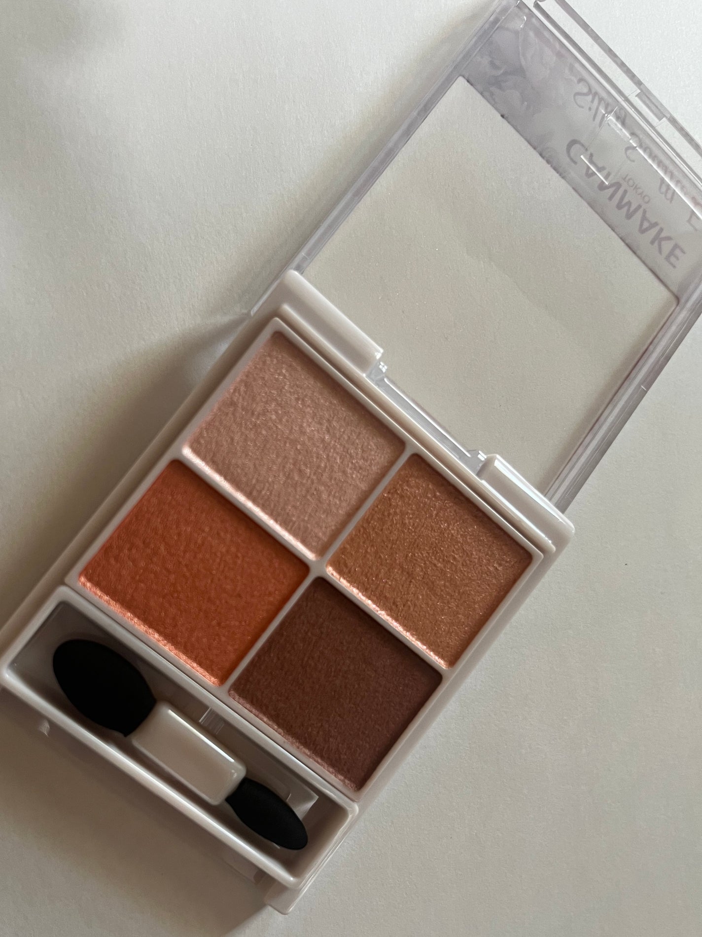 シルキースフレアイズ/キャンメイク/アイシャドウパレットを使ったクチコミ(2枚目)