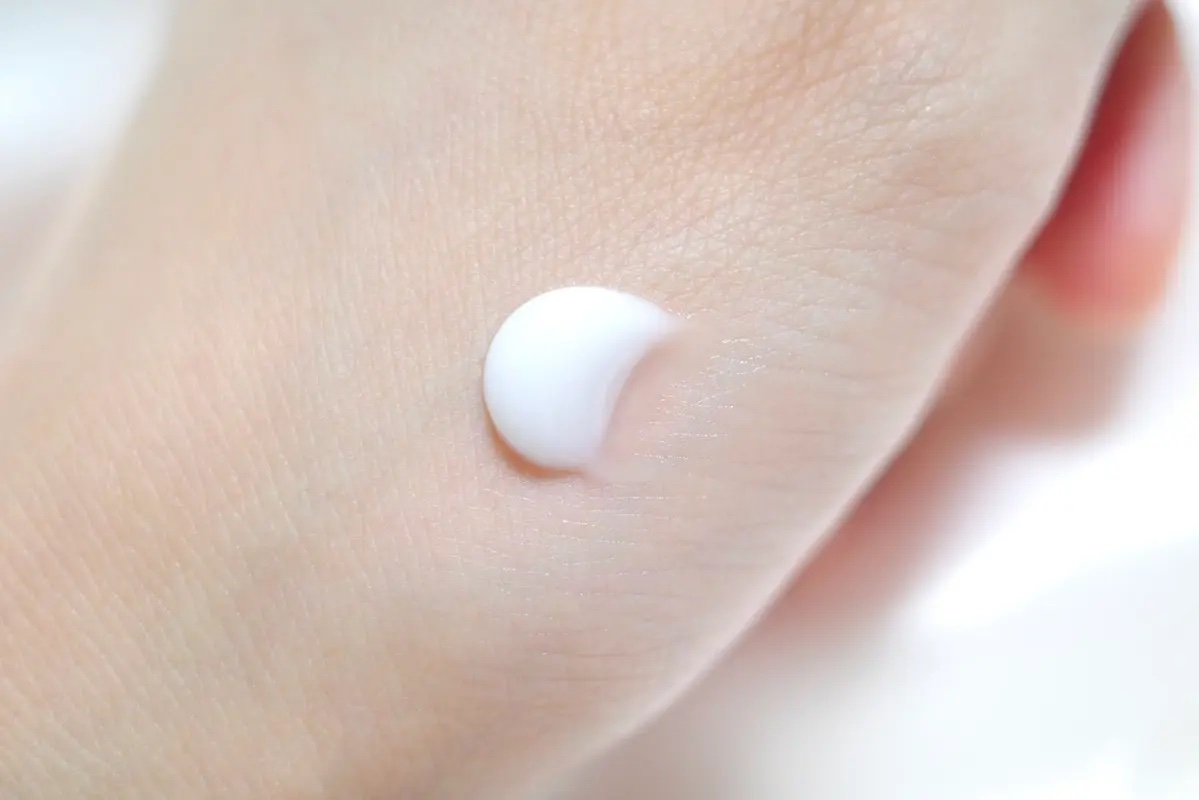 ハッピースタイル ミルクモイスチュア/菊星/ヘアミルクを使ったクチコミ（2枚目）