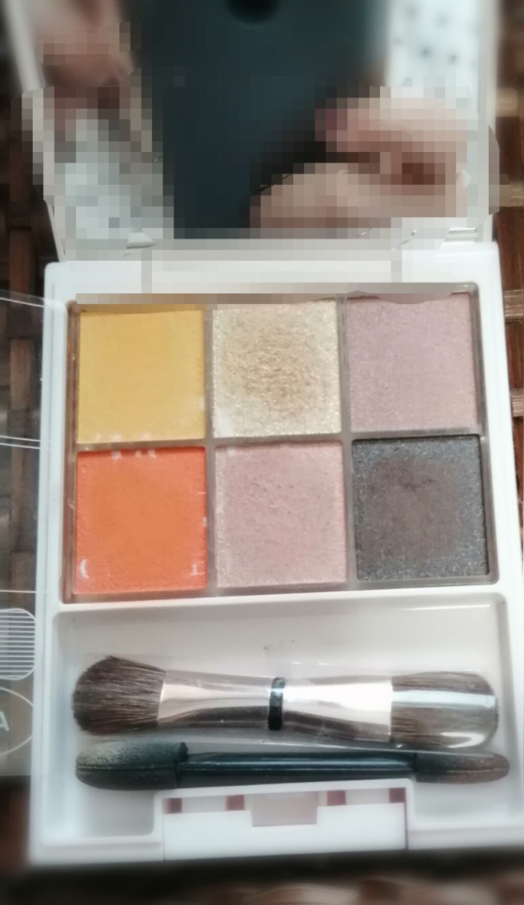 6セレクションアイズ/コフレドール/アイシャドウパレットを使ったクチコミ(2枚目)