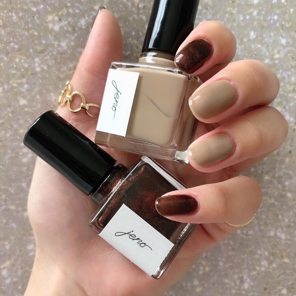 hydrangea✨ on LIPS 「本日のネイル💅☀︎めーっちゃシンプルに2カラーのベタ塗りです୧..」(5枚目)