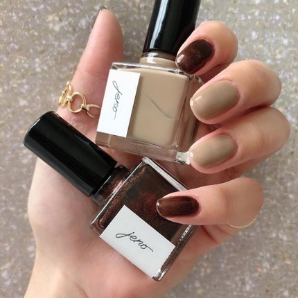 hydrangea✨ on LIPS 「本日のネイル💅☀︎めーっちゃシンプルに2カラーのベタ塗りです୧..」(5枚目)